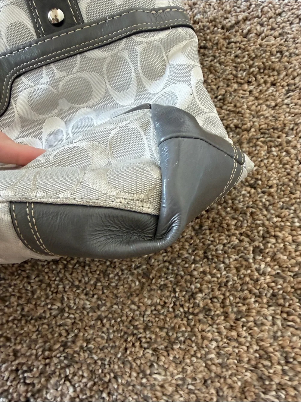 COACH Vintage Hampton Grey and Silver Shoulder Bag